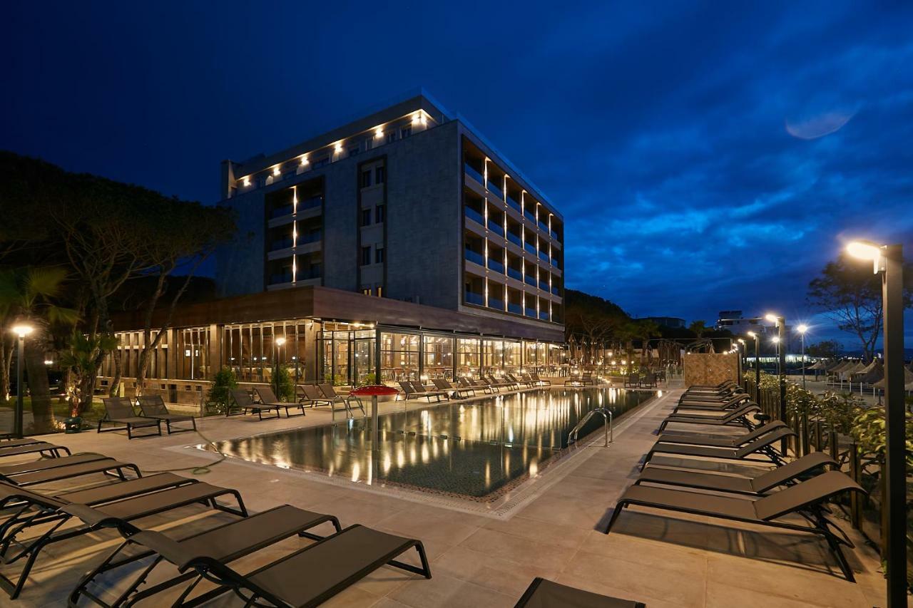 Eter Hotel Golem  Exterior foto