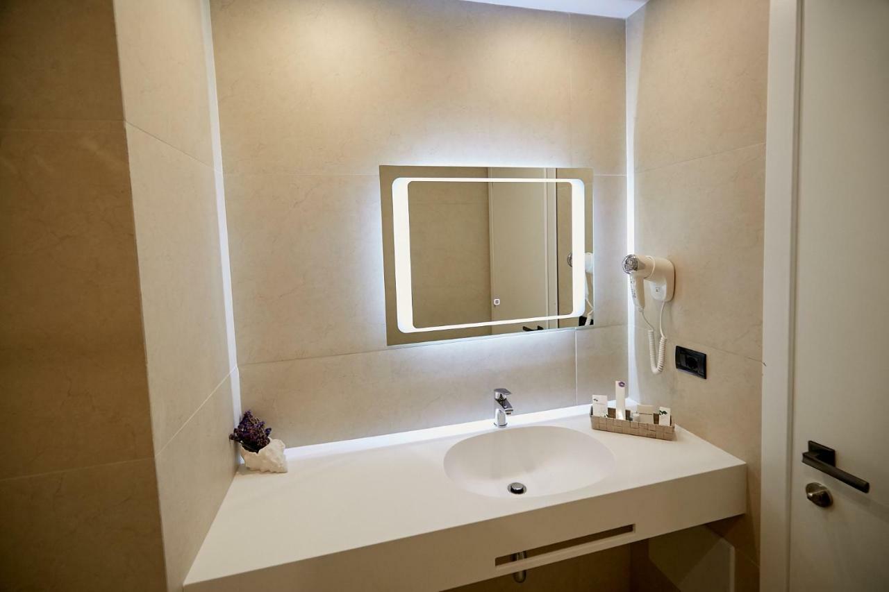 Eter Hotel Golem  Quarto foto